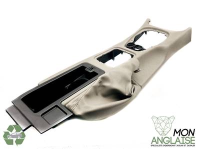 Console centrale amande / Jaguar S-Type V6 - V8 Essence de 1999 à 2002